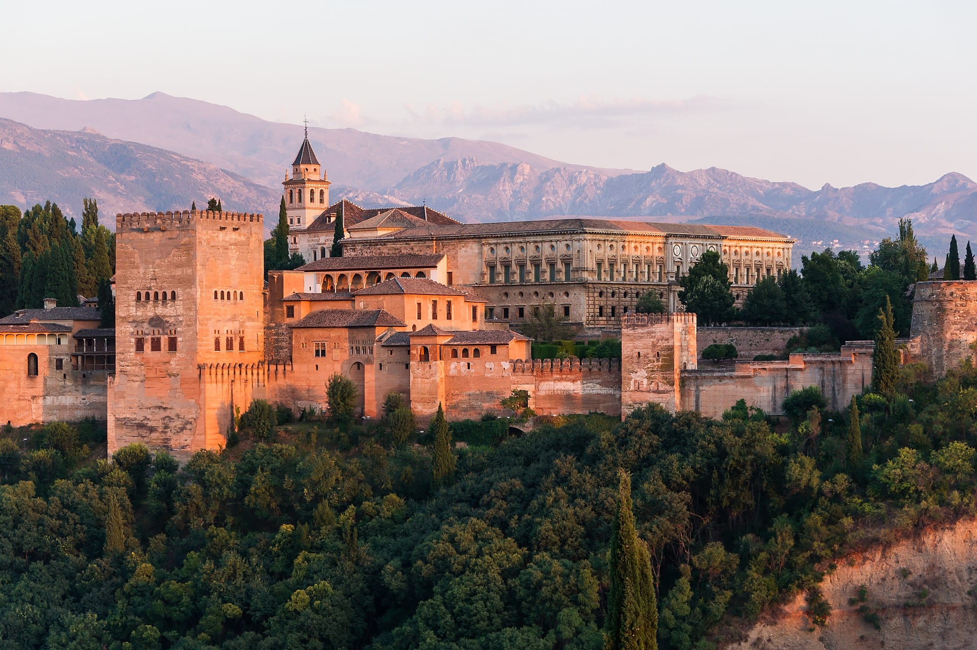 Endülüs: Sevilla & Granada 6 Gün